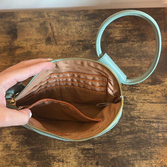 Hobo wallet wristlet - Picture 2 of 4